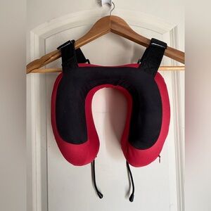 Cabeau The Neck's Evolution Airplane Auto Travel Neck Pillow Memory Foam camping